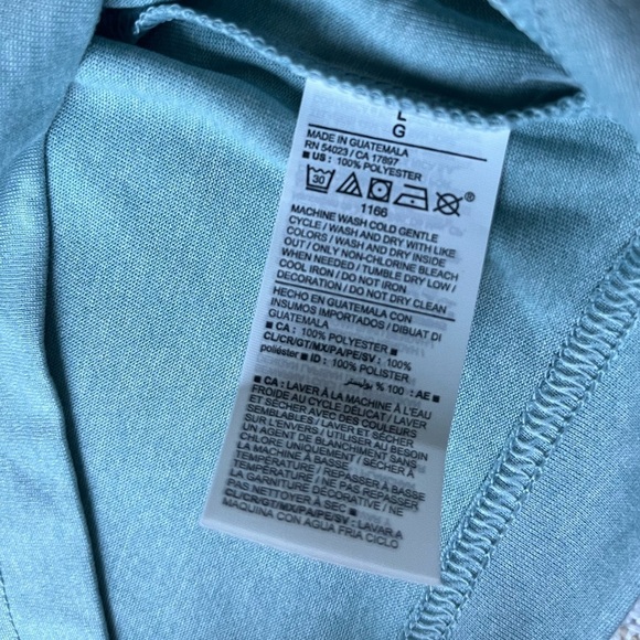 Old Navy Active Mint Tee - Picture 4 of 4